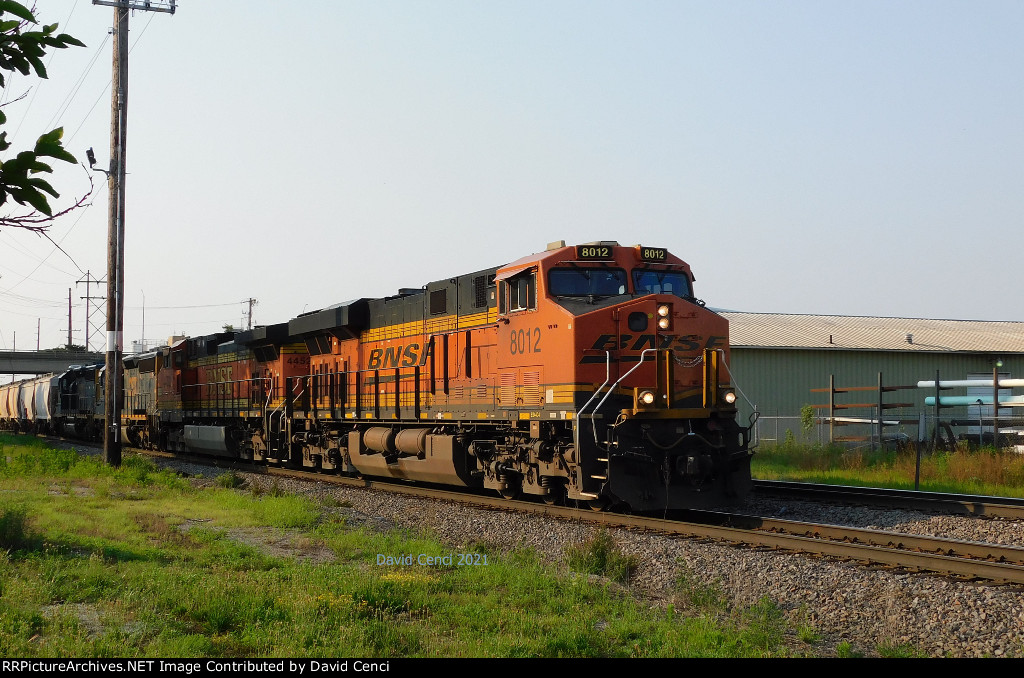 BNSF 8012